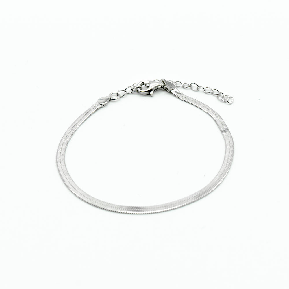 
            
                Load image into Gallery viewer, Herringbone Chain Bracelet
            
        